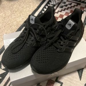 Adidas Ultraboost 5.0 DNA Running shoes *like new*